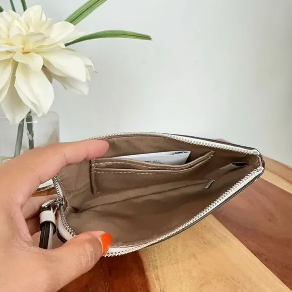 NWT Coach Corner Zip Wristlet With Boardwalk Graphic - Picture 6 of 6